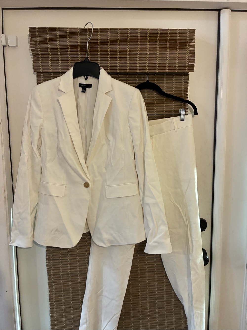 NWOT Ann Taylor Women's Cream Single-Button Blazer & Pants Suit